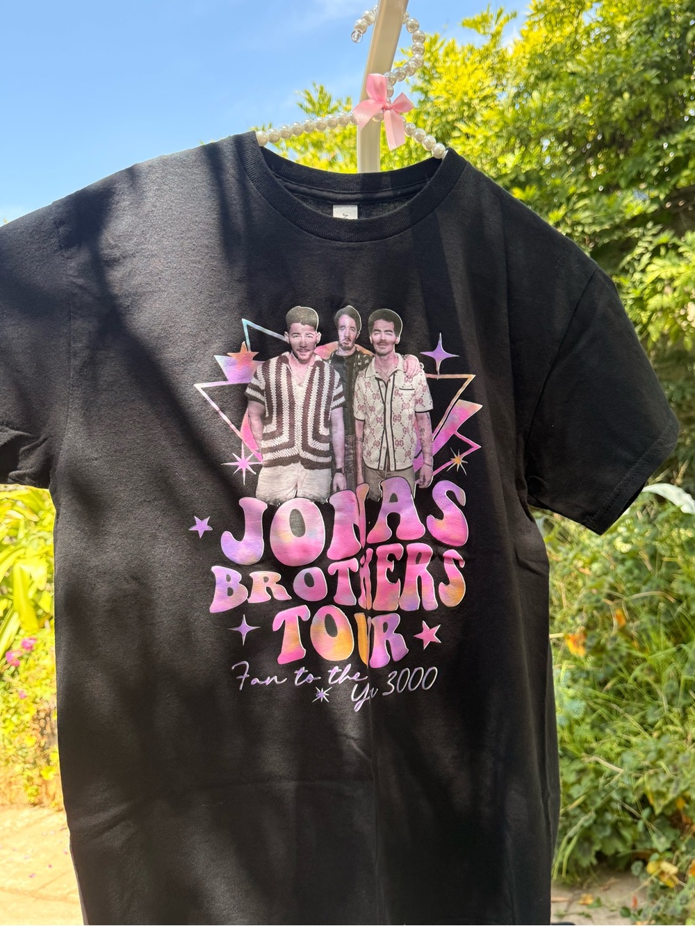 Jonas Brothers Tour Black/Pink Graphic Tee
